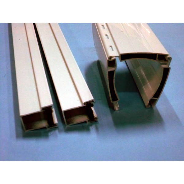 Lama persiana aluminio para ejes 40-70 milímetros de diámetro. Color lamas  aluminio Int Blanco Tipo de lama Curva